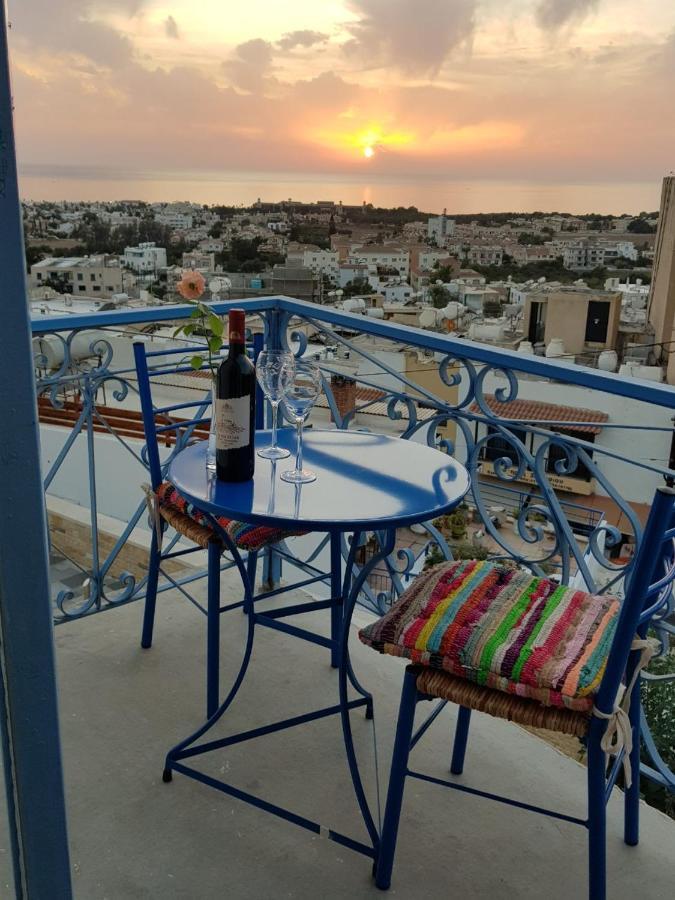 Town Apartment With Panoramic Seaview Paphos ภายนอก รูปภาพ